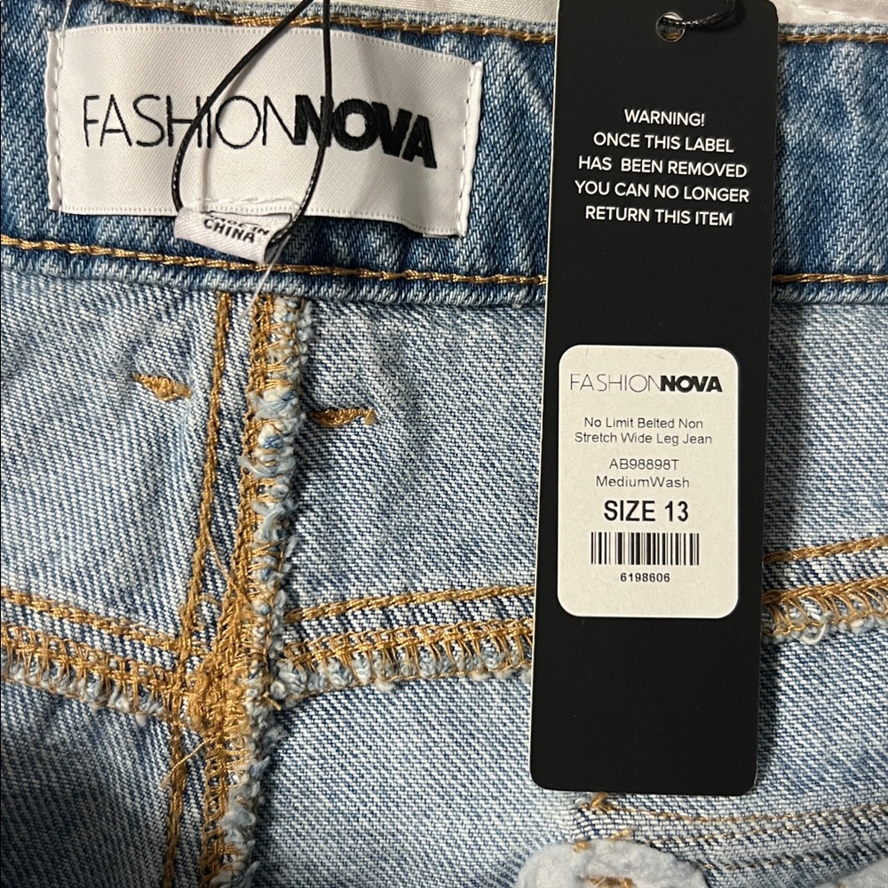 Fashion Nova No Limit Belted Wide Leg Jeans Size 13/32 Medium Wash Cotton NWT - Picture 3 of 10